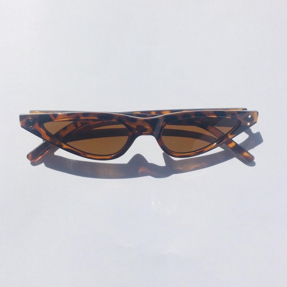 Cheetah Print Slim CatEye Vintage Sunglasses